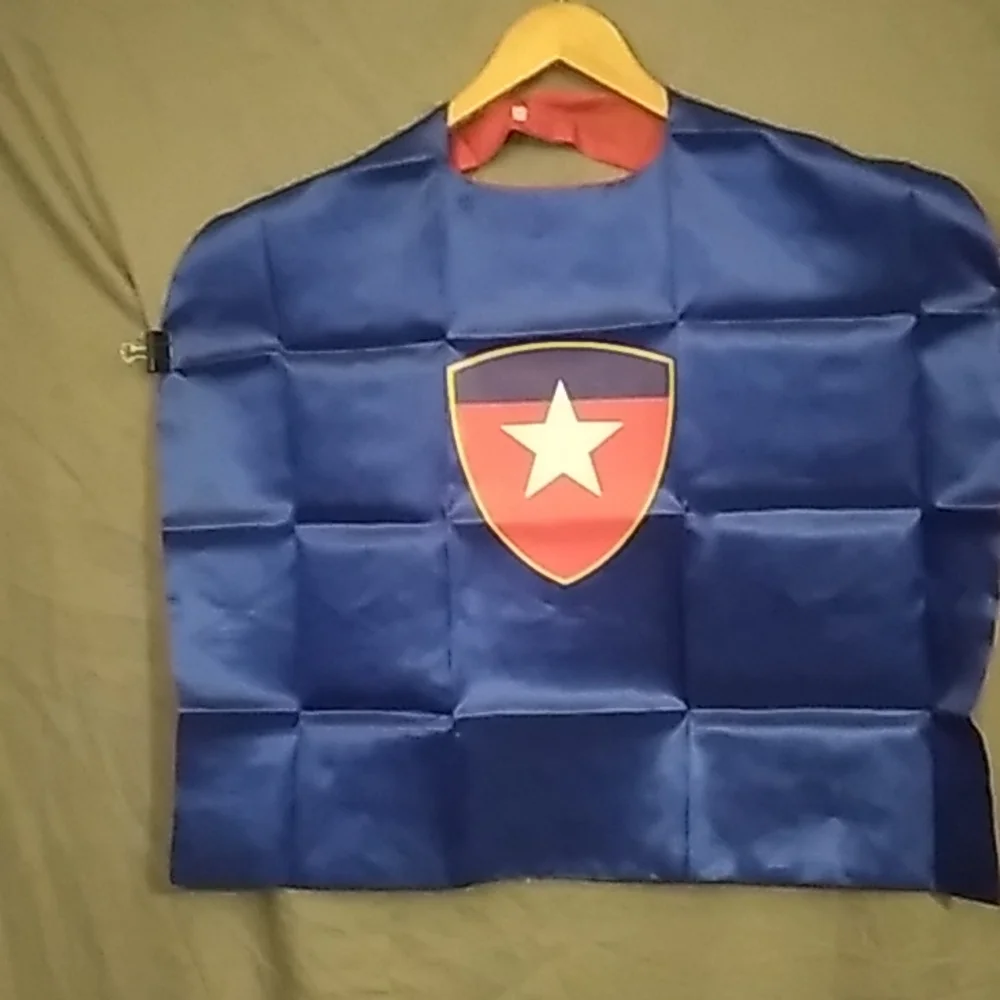 Superhero Cape Capt American Satin Cape wash in cold & air dry 26.5 x 26 inches - Picture 4 of 4